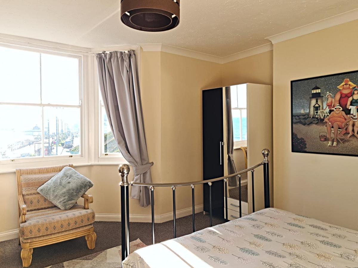 Flat 4, Den House Apartamento Teignmouth Exterior foto