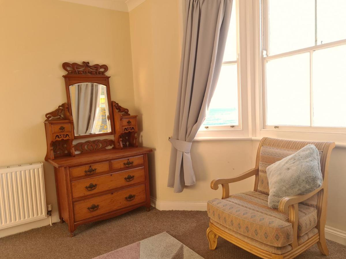 Flat 4, Den House Apartamento Teignmouth Exterior foto